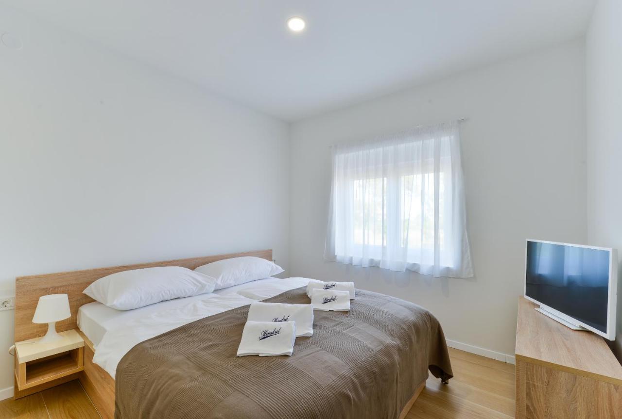 Resort Mirakul فير المظهر الخارجي الصورة