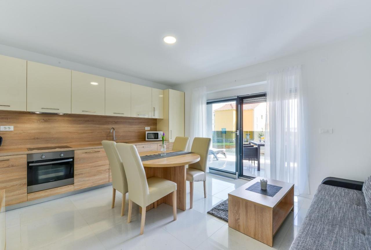 Resort Mirakul فير المظهر الخارجي الصورة