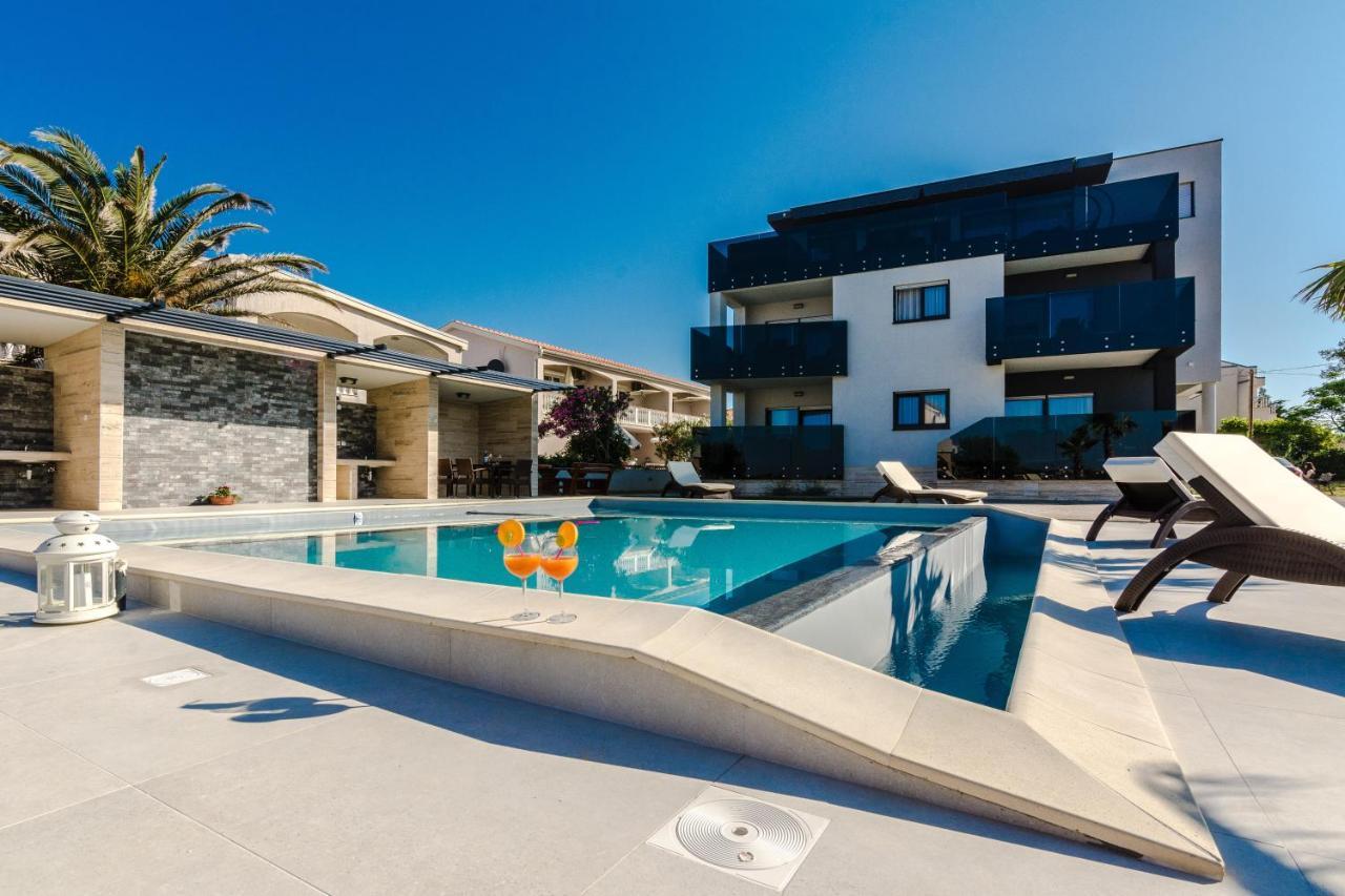 Resort Mirakul فير المظهر الخارجي الصورة